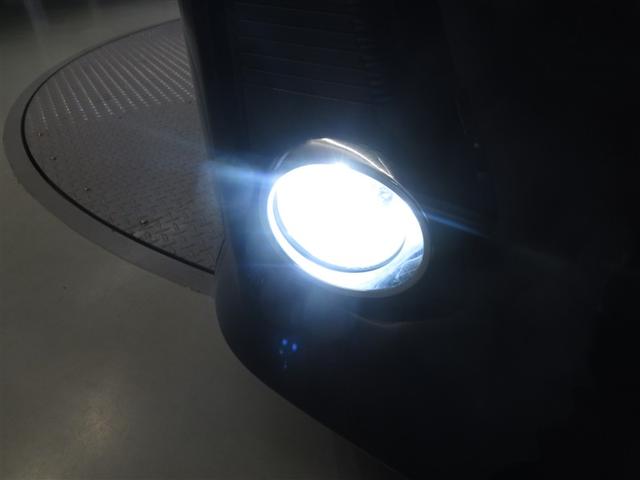 ノア Ｓｉ　メモリーナビ　フルセグ　バックカメラ　ＥＴＣ　ＣＤ　ミュージックプレイヤー接続可　ＤＶＤ再生　ＬＥＤヘッドランプ　電動スライドドア　乗車定員８人　３列シート　スマートキー　キーレス　ワンオーナー（10枚目）