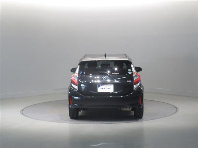 アクア Ｓスタイルブラック　衝突被害軽減システム　メモリーナビ　フルセグ　バックカメラ　ＥＴＣ　ＣＤ　ミュージックプレイヤー接続可　ＤＶＤ再生　オートクルーズコントロール　スマートキー　キーレス　ハイブリッド　ワンオーナー（3枚目）