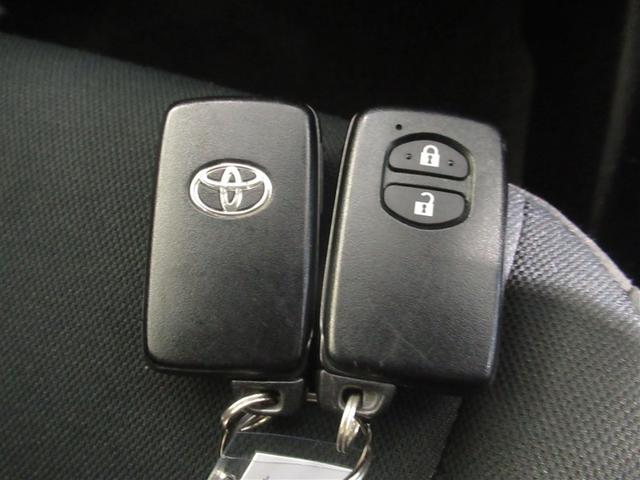 アクア Ｓスタイルブラック　衝突被害軽減システム　メモリーナビ　フルセグ　バックカメラ　ＥＴＣ　ＣＤ　ミュージックプレイヤー接続可　ＤＶＤ再生　オートクルーズコントロール　スマートキー　キーレス　ハイブリッド　ワンオーナー（12枚目）