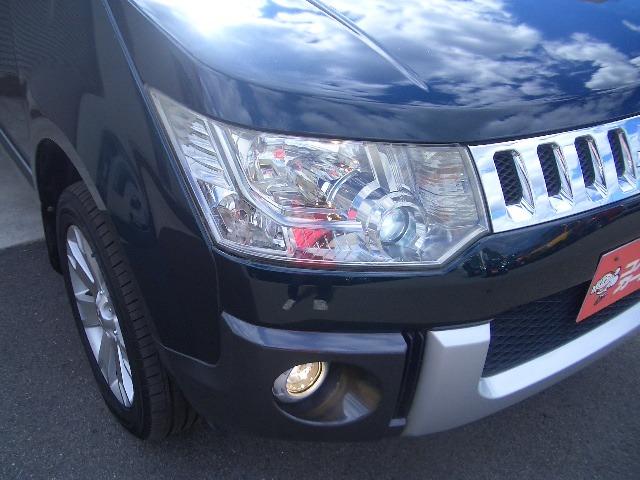 デリカＤ：５ Ｇ　パワーパッケージ　ツートン４ＷＤ／電動スライド／ナビＴＶ／バックカメラ／ＨＩＤ／ＥＴＣ／クルーズコントロール／スマートキー／ＤＶＤ再生／３列７人乗（17枚目）
