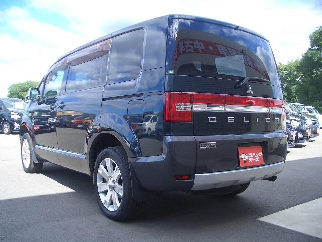 デリカＤ：５ Ｇ　パワーパッケージ　ツートン４ＷＤ／電動スライド／ナビＴＶ／バックカメラ／ＨＩＤ／ＥＴＣ／クルーズコントロール／スマートキー／ＤＶＤ再生／３列７人乗（20枚目）