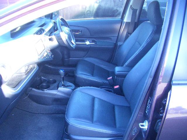 アクア Gブラックソフトレザーセレクション /専用シート/スマートキー/禁煙/ナビTV/Bluetooth/バックカメラ/ETC/前席シートヒーター/DVD再生/イモビライザー(9枚目)