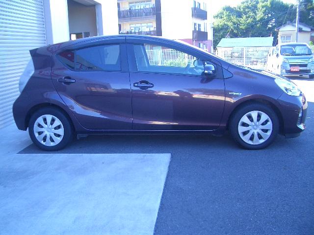 アクア Gブラックソフトレザーセレクション /専用シート/スマートキー/禁煙/ナビTV/Bluetooth/バックカメラ/ETC/前席シートヒーター/DVD再生/イモビライザー(26枚目)