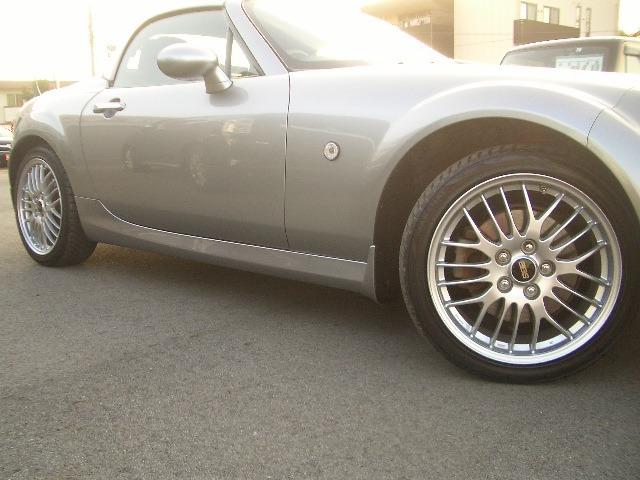 ロードスター VS RHT 黒半革シート/ナビTV/Bluetooth/バックカメラ/HID/ETC/前席シートヒータ/DVD再生/ローダウン/ステアシフト/スマートキー/BBSアルミ(16枚目)