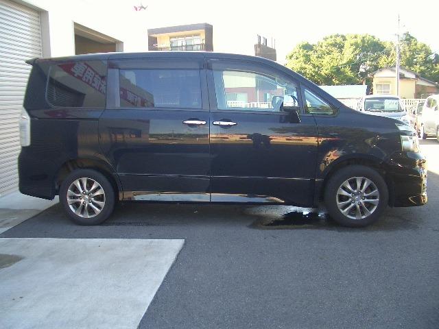 ヴォクシー ＺＳ　煌　車検２年付／後席モニター／ナビＴＶ／両側電動スライド／後期／バックカメラ／ＨＩＤ／ＥＴＣ／スマートキー／ＤＶＤ再生／イモビライザー（26枚目）