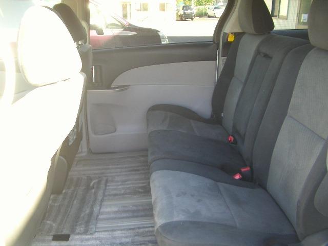 エスティマ アエラス　／フリップモニター／ナビ／両側電動スライド／禁煙／ＨＩＤ／ＥＴＣ／スマートキー／ＤＶＤ再生／イモビライザー／オートライト／３列８人乗（10枚目）