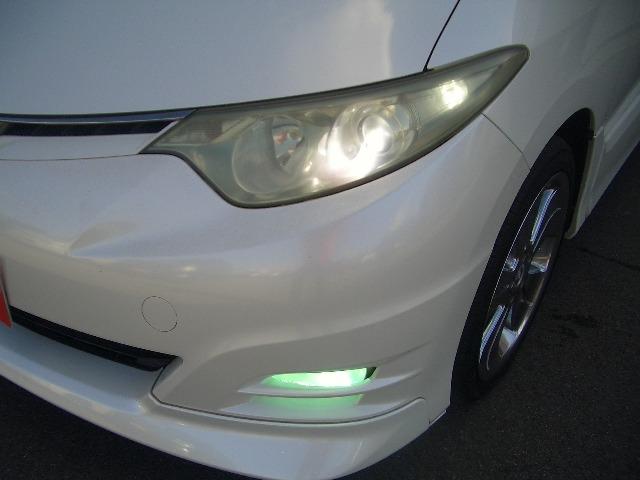 エスティマ アエラス　／フリップモニター／ナビ／両側電動スライド／禁煙／ＨＩＤ／ＥＴＣ／スマートキー／ＤＶＤ再生／イモビライザー／オートライト／３列８人乗（18枚目）