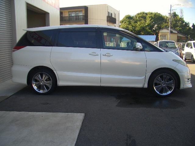 エスティマ アエラス　／フリップモニター／ナビ／両側電動スライド／禁煙／ＨＩＤ／ＥＴＣ／スマートキー／ＤＶＤ再生／イモビライザー／オートライト／３列８人乗（26枚目）