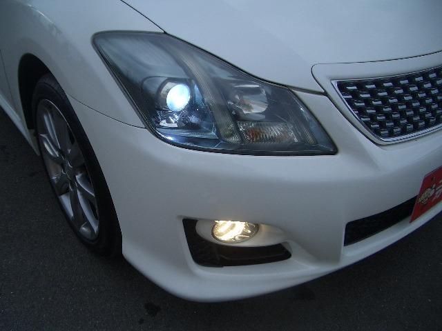 クラウン ２．５アスリート　ナビパッケージ　／ナビＴＶ／バックカメラ／ＨＩＤ／ＥＴＣ／クルーズコントロール／スマートキー／ＤＶＤ再生／イモビライザー／オートライト／イオンエアコン（18枚目）