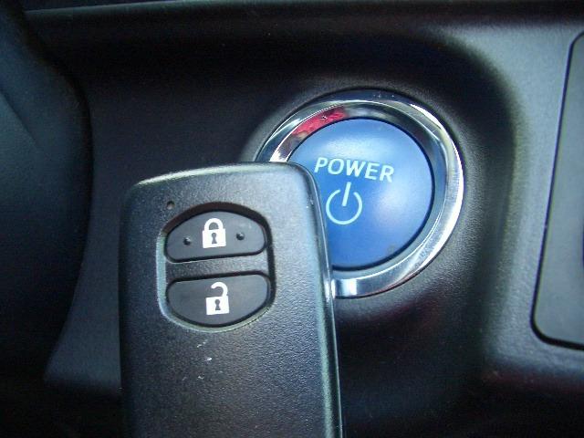 アクア Ｘ－アーバン　／スマートキー／禁煙／８型ナビＴＶ／黒半革／Ｂｌｕｅｔｏｏｔｈ／１オーナー／ＬＥＤ／ドライブレコーダー／ＥＴＣ／前席シートヒーター（12枚目）