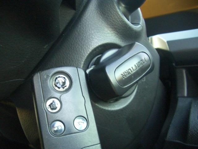 ステップワゴンスパーダ Ｚ　／フリップモニター／ナビＴＶ／両側電動スライドバックカメラ／ＨＩＤ／ＥＴＣ／スマートキー／ＤＶＤ再生／イモビライザー／オートライト（12枚目）