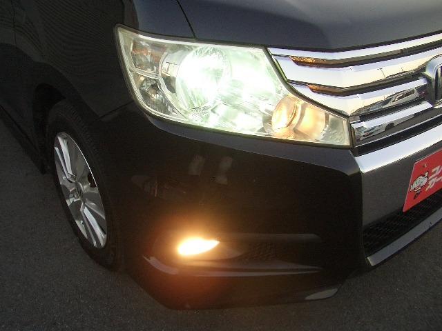 ステップワゴンスパーダ Ｚ　／フリップモニター／ナビＴＶ／両側電動スライドバックカメラ／ＨＩＤ／ＥＴＣ／スマートキー／ＤＶＤ再生／イモビライザー／オートライト（18枚目）