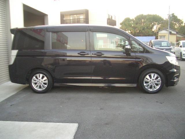 ステップワゴンスパーダ Ｚ　／フリップモニター／ナビＴＶ／両側電動スライドバックカメラ／ＨＩＤ／ＥＴＣ／スマートキー／ＤＶＤ再生／イモビライザー／オートライト（26枚目）