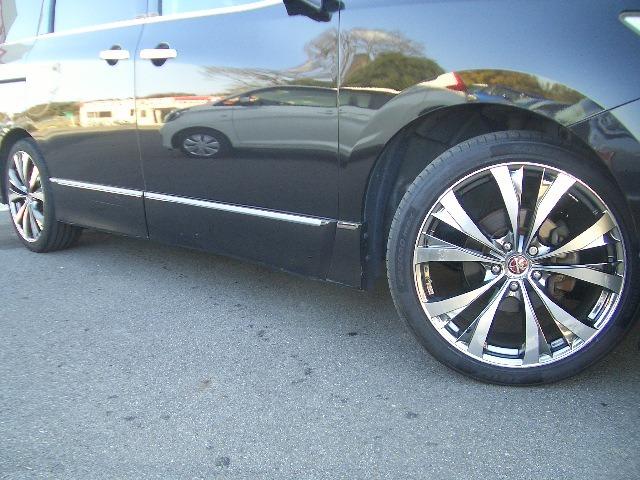 エルグランド 250ハイウェイスター /フリップモニター/ナビTV/電動スライド/黒半革/全周囲カメラ/HID/ETC/スマートキー/DVD再生/イモビライザー/オートライト(16枚目)