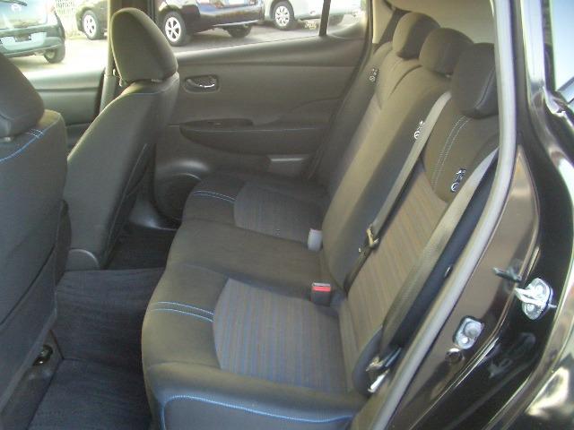 リーフ X /ナビTV/Bluetooth/LED/バックカメラ/ETC/衝突軽減ブレーキ/前席シートヒーター/クルーズコントロール/スマートキー(10枚目)