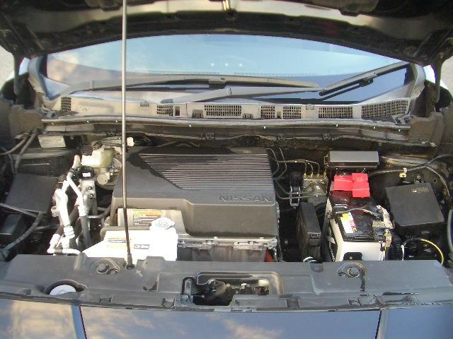 リーフ X /ナビTV/Bluetooth/LED/バックカメラ/ETC/衝突軽減ブレーキ/前席シートヒーター/クルーズコントロール/スマートキー(17枚目)