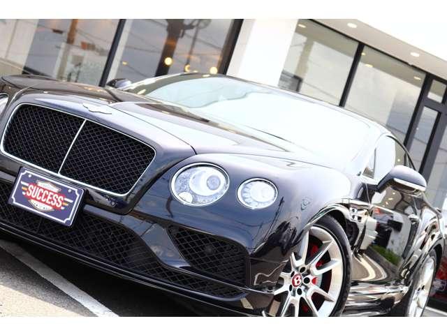 コンチネンタル ＧＴ　Ｖ８　正規Ｄ車　赤黒コンビレザー（50枚目）