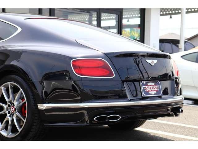 コンチネンタル ＧＴ　Ｖ８　正規Ｄ車　赤黒コンビレザー（70枚目）