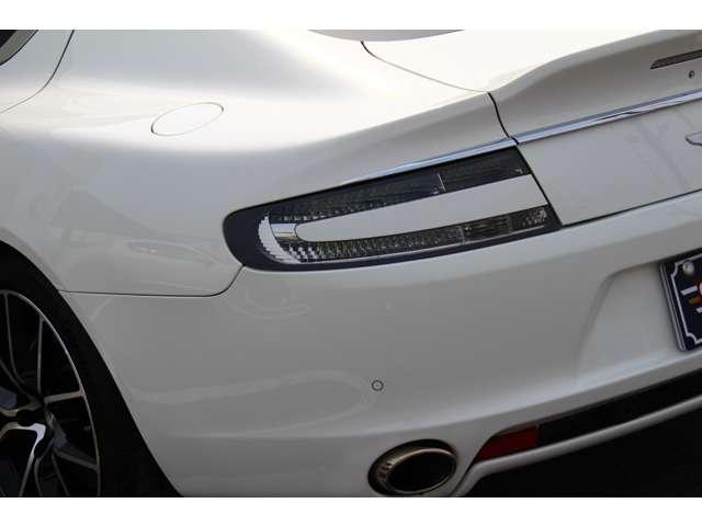 ラピード 　正規Ｄ車　茶レザー　純正ナビ（65枚目）