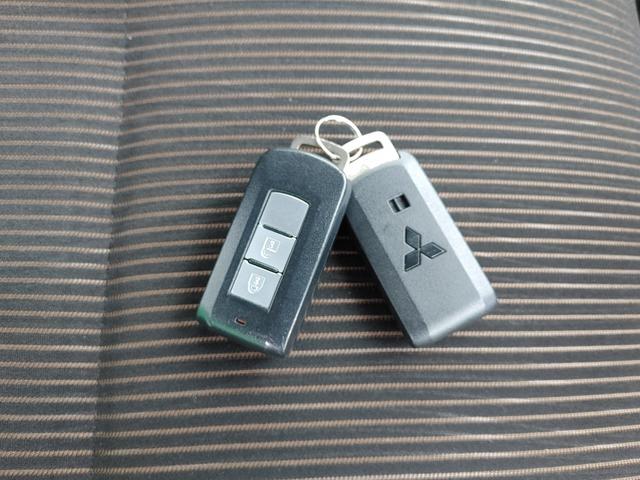 eKカスタム G /SDナビ/TV/Bカメラ/Sキー/Iストップ/禁煙車/WエアB/ABS/オートAC/フルエアロ/HID/フォグ/14AW/Iストップ/(11枚目)