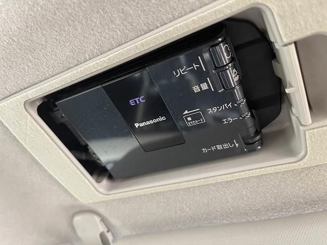 【ＥＴＣ車載器】を装備しておりますので、ご納車直後からの遠距離ドライブも可能です。