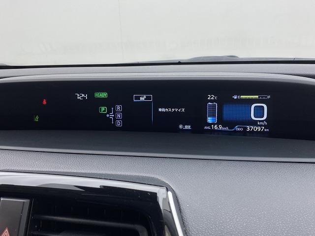 プリウス Ｓツーリングセレクション　９型ＳＤナビ　レーダークルーズコントロール　スマートキー　オートマチックハイビーム　ＥＴＣ　ドライブレコーダー　ＴＶ　衝突軽減　レーンキープアシスト　バックカメラ　シートヒーター　ＥＴＣ　オートライト（68枚目）
