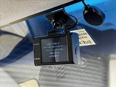 【ドライブレコーダー】自動車事故発生時の映像など状況記録を目的に設置されます！ 7
