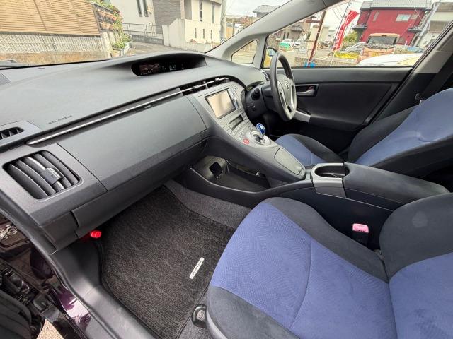 プリウス S BLUETOOTH Bモニタ- フルセグ地デジ デュアルエアバック エアB イモビライザー ナビTV AUTOエアコン 衝突安全ボディ ETC装備 ABS サイドエアバッグ パワーステアリング(9枚目)