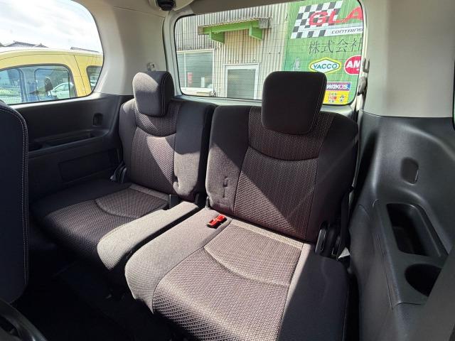 セレナ ハイウェイスター　Ｖセレクション＋セーフティ　ＳＨＶ　タイヤ新品　盗難防止システム　エコモード　衝突安全ボディ　インテリキー　Ｗエアコン　ＬＥＤヘッドランプ　オートクルーズコントロール　３列シート　フルフラットシート　ナビＴＶ　ＥＴＣ　パワーウィンドウ（12枚目）