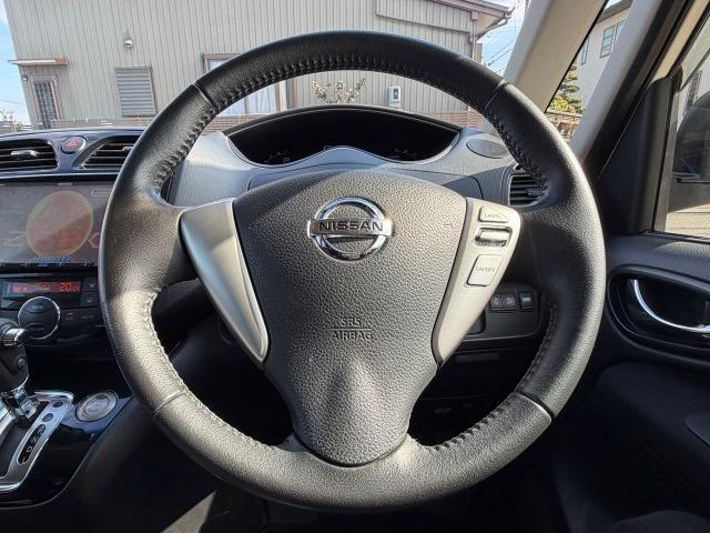 セレナ ハイウェイスター　Ｖセレクション＋セーフティ　ＳＨＶ　タイヤ新品　盗難防止システム　エコモード　衝突安全ボディ　インテリキー　Ｗエアコン　ＬＥＤヘッドランプ　オートクルーズコントロール　３列シート　フルフラットシート　ナビＴＶ　ＥＴＣ　パワーウィンドウ（13枚目）