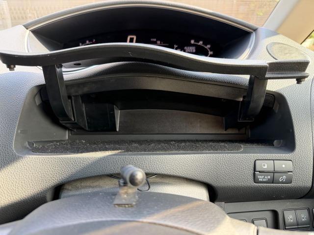 セレナ ハイウェイスター　Ｖセレクション＋セーフティ　ＳＨＶ　タイヤ新品　盗難防止システム　エコモード　衝突安全ボディ　インテリキー　Ｗエアコン　ＬＥＤヘッドランプ　オートクルーズコントロール　３列シート　フルフラットシート　ナビＴＶ　ＥＴＣ　パワーウィンドウ（26枚目）