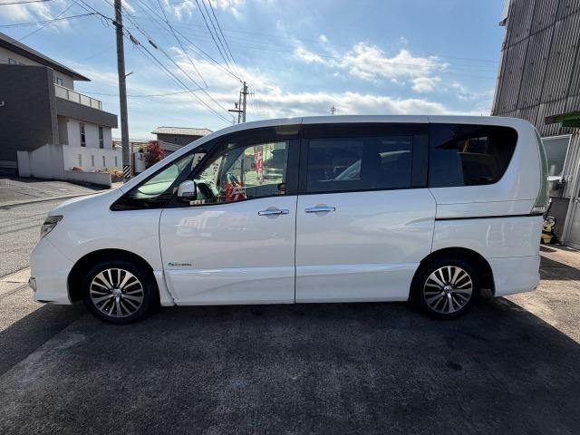 セレナ ハイウェイスター　Ｖセレクション＋セーフティ　ＳＨＶ　タイヤ新品　盗難防止システム　エコモード　衝突安全ボディ　インテリキー　Ｗエアコン　ＬＥＤヘッドランプ　オートクルーズコントロール　３列シート　フルフラットシート　ナビＴＶ　ＥＴＣ　パワーウィンドウ（48枚目）