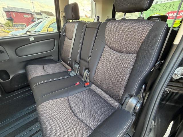 セレナ ハイウェイスター　Ｖセレクション＋セーフティ　ＳＨＶ　タイヤ新品　Ｂｌｕｅｔｏｏｔｈオーディオ　盗難防止システム　衝突安全ボディ　インテリキー　Ｗエアコン　ＬＥＤヘッドランプ　オートクルーズコントロール　３列シート　フルフラットシート　ナビＴＶ（10枚目）