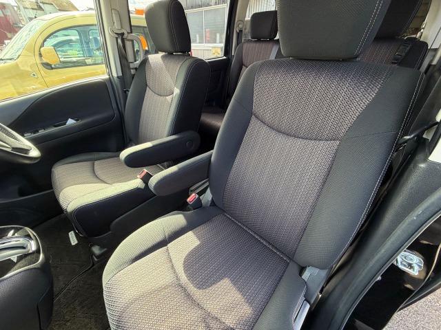 セレナ ハイウェイスターＳ－ＨＶアドバンスドセーフティパック　フロントカメラ　３列　衝突軽減Ｂ　パワーステアリング　フルフラット　オートクルーズ　盗難防止装置　スマートキー　キーフリー　寒冷地仕様　アイドリングストップ　ＡＣ　ＡＢＳ　ウォークスルー　サイドカメラ（8枚目）