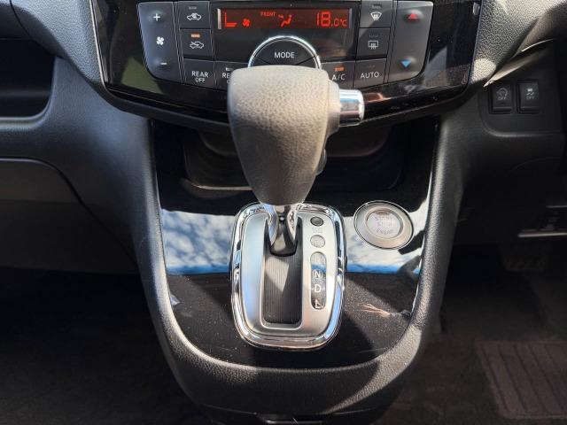 セレナ ハイウェイスターＳ－ＨＶアドバンスドセーフティパック　フロントカメラ　３列　衝突軽減Ｂ　パワーステアリング　フルフラット　オートクルーズ　盗難防止装置　スマートキー　キーフリー　寒冷地仕様　アイドリングストップ　ＡＣ　ＡＢＳ　ウォークスルー　サイドカメラ（17枚目）