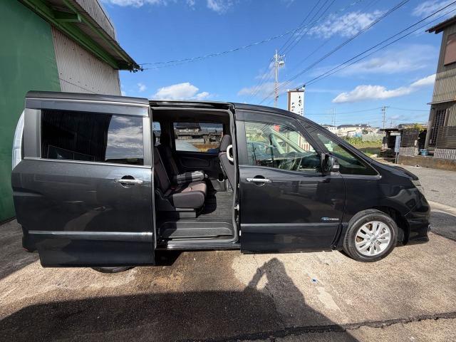 セレナ ハイウェイスターＳ－ＨＶアドバンスドセーフティパック　フロントカメラ　３列　衝突軽減Ｂ　パワーステアリング　フルフラット　オートクルーズ　盗難防止装置　スマートキー　キーフリー　寒冷地仕様　アイドリングストップ　ＡＣ　ＡＢＳ　ウォークスルー　サイドカメラ（36枚目）