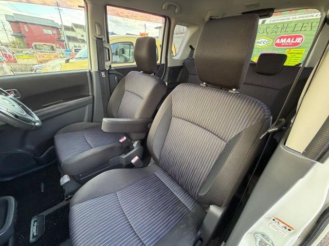 ソリオバンディット ベースグレード　インテリキー　ＥＴＣ搭載　キーレス　メモリーナビ　サイドエアバッグ　エアバック　ナビ＆ＴＶ　盗難防止機能　ＡＡＣ　パワーステアリング　パワーウィンドウ　ＡＢＳ　衝突安全ボディ　地上デジタル（9枚目）