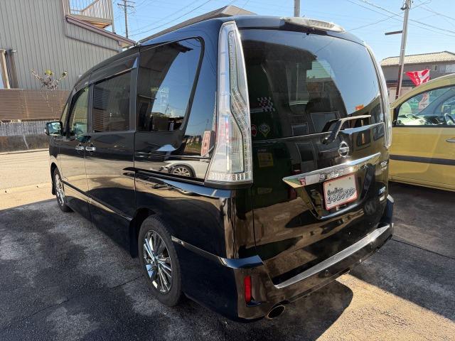 セレナ ライダーＳ－ハイブリッドアドバンスドセーフティパック　オートクルーズコントロール　メモリーナビ　３列シート　全周囲カメラ　フルセグ　ＥＴＣ　スマートキー　バックカメラ　アイドリングストップ　前後ソナー　衝突被害軽減装置　Ｂｌｕｅｔｏｏｔｈ対応　Ｗエアコン（46枚目）