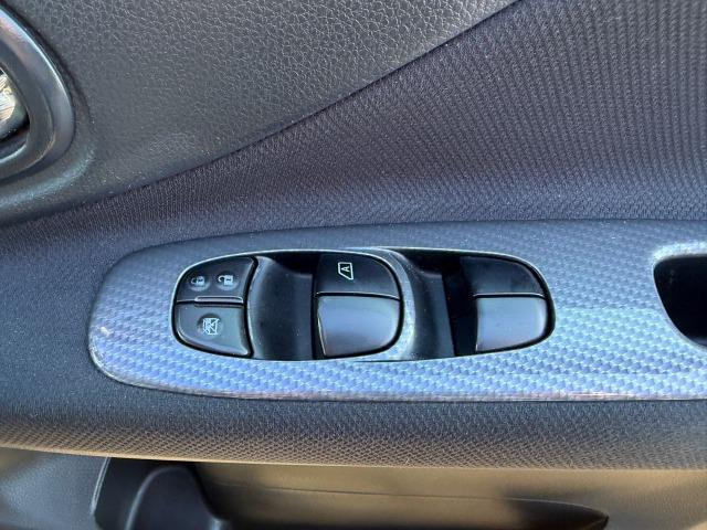 セレナ ライダーＳ－ハイブリッドアドバンスドセーフティパック　オートクルーズコントロール　メモリーナビ　３列シート　全周囲カメラ　フルセグ　ＥＴＣ　スマートキー　バックカメラ　アイドリングストップ　前後ソナー　衝突被害軽減装置　Ｂｌｕｅｔｏｏｔｈ対応　Ｗエアコン（50枚目）