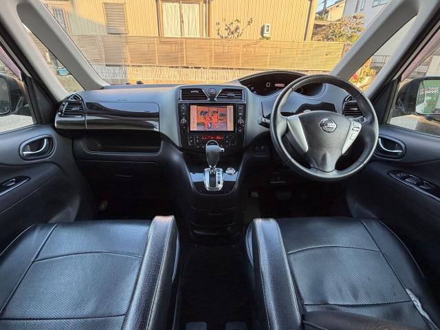 セレナ ハイウェイスター S-ハイブリッド アイドリングSTOP スマートエントリー 地デジテレビ Wエアコン 衝突安全ボディ 寒冷地仕様 3列シート フルフラットシート オートクルーズ セキュリティ ウォークスルー Bカメラ ETC メモナビ(5枚目)