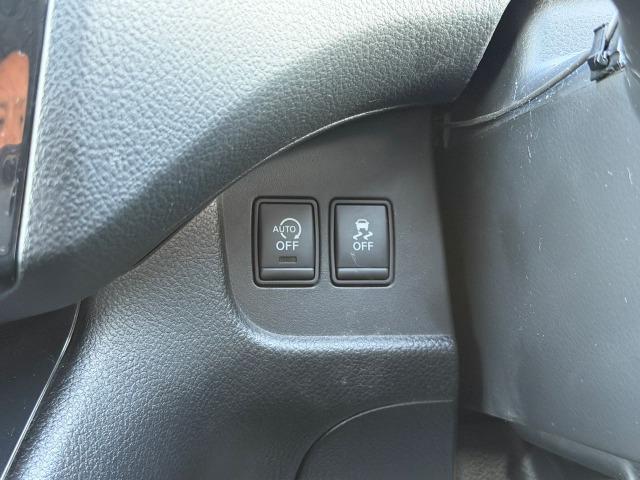 セレナ ハイウェイスター S-ハイブリッド アイドリングSTOP スマートエントリー 地デジテレビ Wエアコン 衝突安全ボディ 寒冷地仕様 3列シート フルフラットシート オートクルーズ セキュリティ ウォークスルー Bカメラ ETC メモナビ(30枚目)