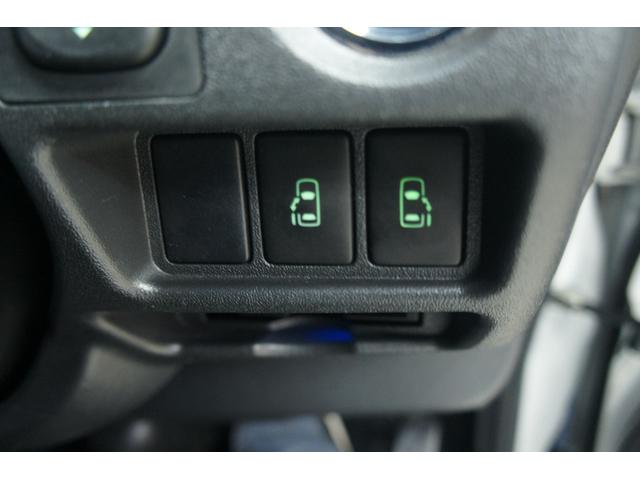 ハイエースバン ロングスーパーGL Bluetooth対応ナビ/バックモニター/ETC/両側パワースライドドア/スマートキー/4WD車/LEDヘッドライト/荷室ベットキッド/フルセグTV/オートライト/リアクーラー&ヒーター/1年保証付(10枚目)