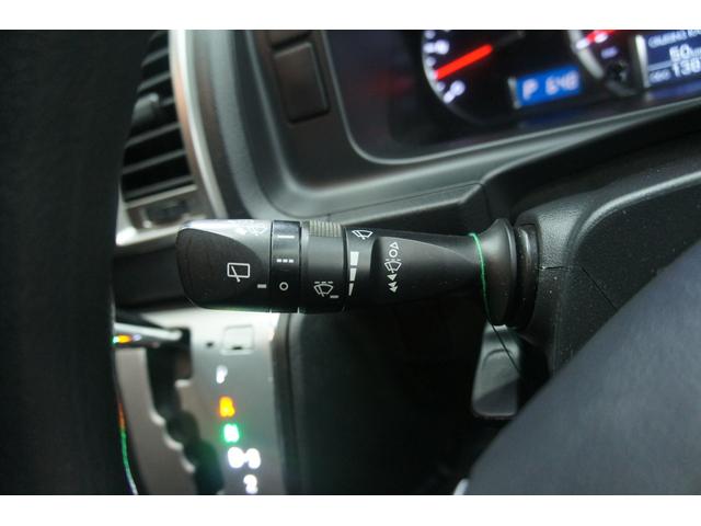 ハイエースバン ロングスーパーGL Bluetooth対応ナビ/バックモニター/ETC/両側パワースライドドア/スマートキー/4WD車/LEDヘッドライト/荷室ベットキッド/フルセグTV/オートライト/リアクーラー&ヒーター/1年保証付(12枚目)