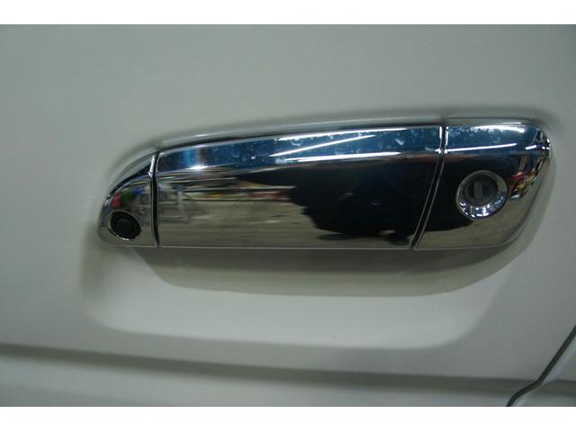 ハイエースバン ロングスーパーGL Bluetooth対応ナビ/バックモニター/ETC/両側パワースライドドア/スマートキー/4WD車/LEDヘッドライト/荷室ベットキッド/フルセグTV/オートライト/リアクーラー&ヒーター/1年保証付(30枚目)