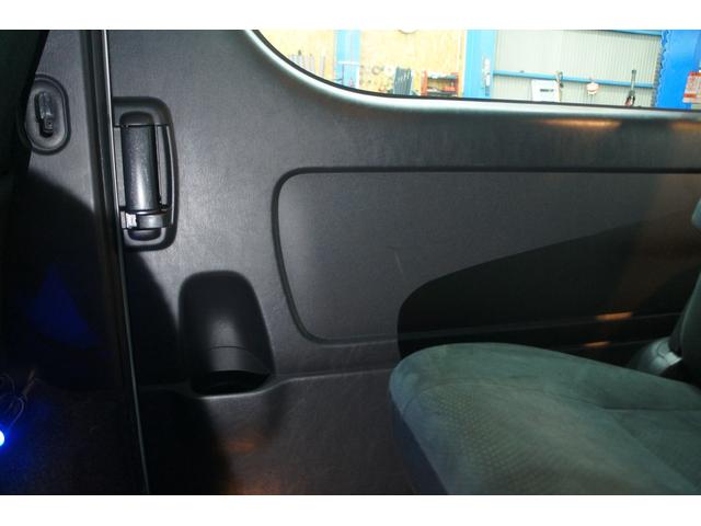 ハイエースバン ロングスーパーGL Bluetooth対応ナビ/バックモニター/ETC/両側パワースライドドア/スマートキー/4WD車/LEDヘッドライト/荷室ベットキッド/フルセグTV/オートライト/リアクーラー&ヒーター/1年保証付(37枚目)