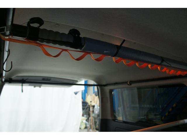 ハイエースバン ロングスーパーGL Bluetooth対応ナビ/バックモニター/ETC/両側パワースライドドア/スマートキー/4WD車/LEDヘッドライト/荷室ベットキッド/フルセグTV/オートライト/リアクーラー&ヒーター/1年保証付(50枚目)