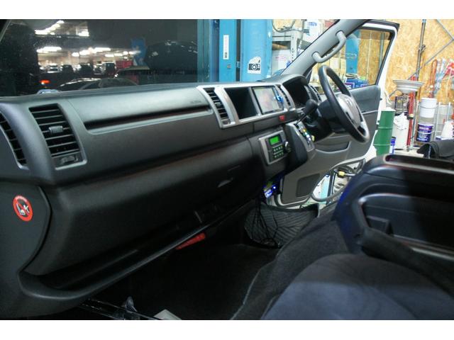 ハイエースバン ロングスーパーGL Bluetooth対応ナビ/バックモニター/ETC/両側パワースライドドア/スマートキー/4WD車/LEDヘッドライト/荷室ベットキッド/フルセグTV/オートライト/リアクーラー&ヒーター/1年保証付(54枚目)