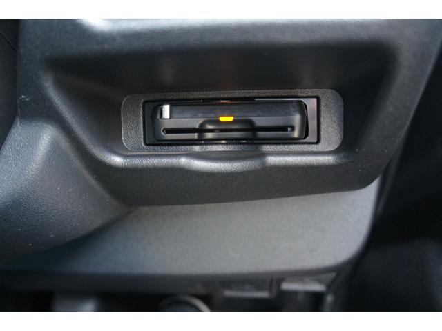 ハイエースバン ロングスーパーGLマルチロールトランスポータタイプII Bluetooth対応ナビ/バックモニター/ETC/フルセグTV/AC100V電源/前ドライブレコーダー/リアラダー/リアクーラー&リアヒーター/キーレス/OBDチェック済(9枚目)