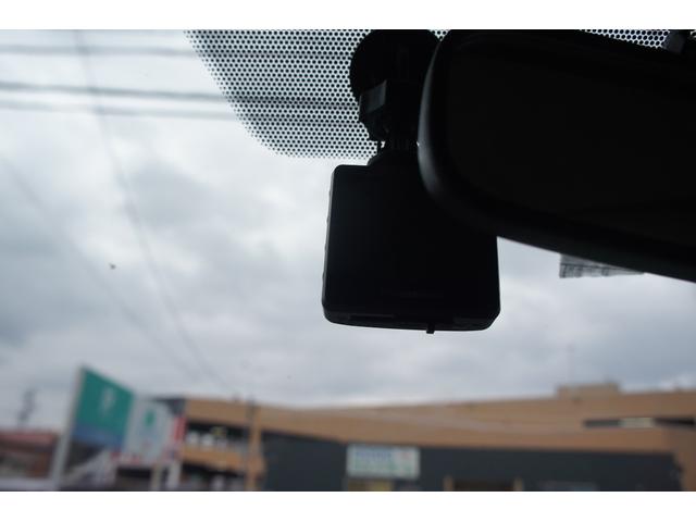 ハイエースバン ロングスーパーGLマルチロールトランスポータタイプII Bluetooth対応ナビ/バックモニター/ETC/フルセグTV/AC100V電源/前ドライブレコーダー/リアラダー/リアクーラー&リアヒーター/キーレス/OBDチェック済(10枚目)