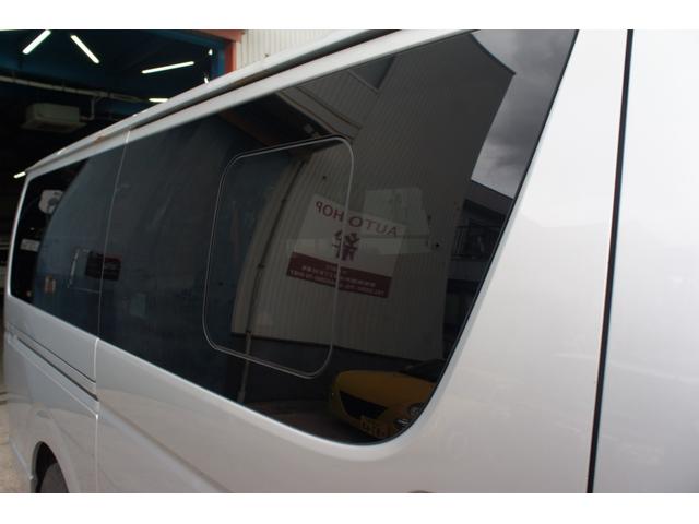 ハイエースバン ロングスーパーGLマルチロールトランスポータタイプII Bluetooth対応ナビ/バックモニター/ETC/フルセグTV/AC100V電源/前ドライブレコーダー/リアラダー/リアクーラー&リアヒーター/キーレス/OBDチェック済(23枚目)